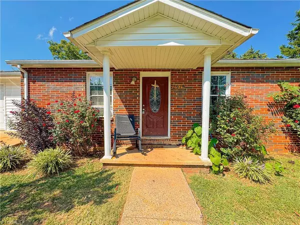 2919 Susan LN, Winston-salem, NC 27107