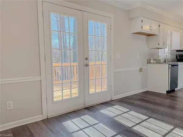 4000 Grind Stone CT, High Point, NC 27265