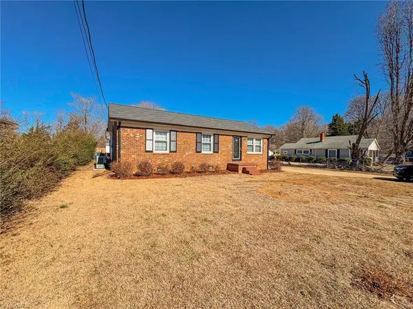 1409 Glenside DR, Greensboro, NC 27405
