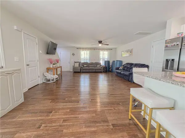 1011 Thurmond ST, Winston-salem, NC 27105