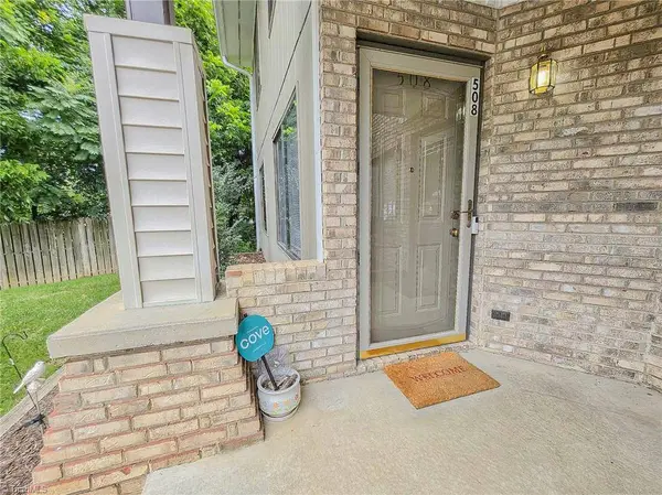 508 Liberty PL