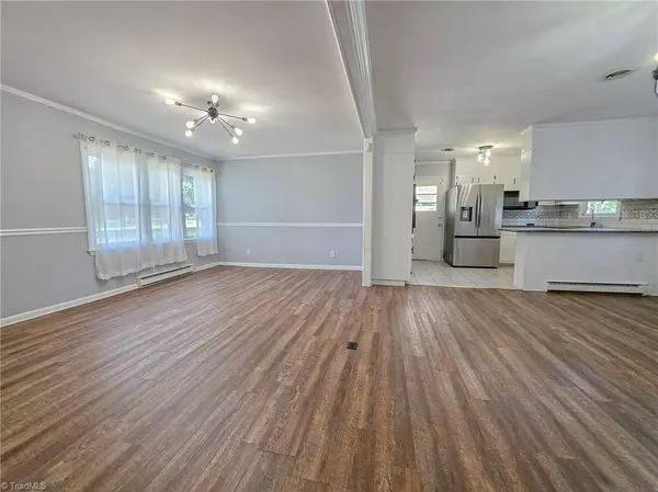 506 Archergate RD, Browns Summit, NC 27214