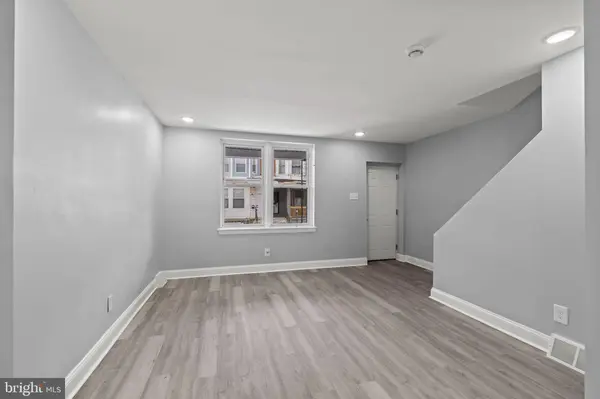 1011 S ITHAN ST, Philadelphia, PA 19143