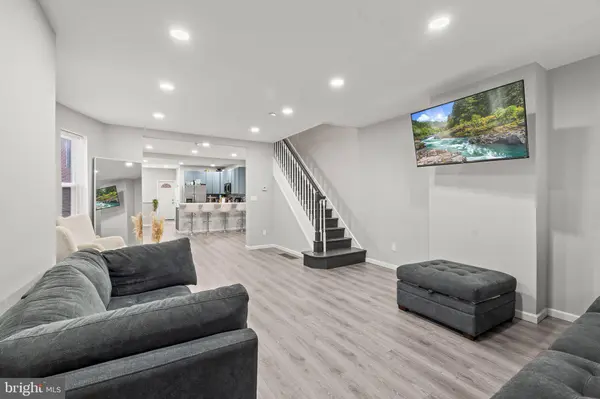 4928 FLORENCE AVE, Philadelphia, PA 19143