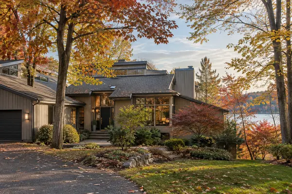 Luxury Real Estate: Why Some Exceptional Homes Sell—and Others Stay on the Market