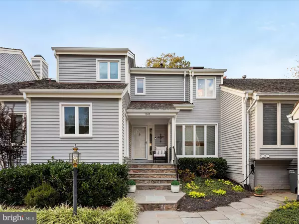 1303 WEDGEWOOD MANOR WAY, Reston, VA 20194