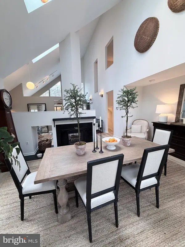 11504 TURNBRIDGE LN, Reston, VA 20194