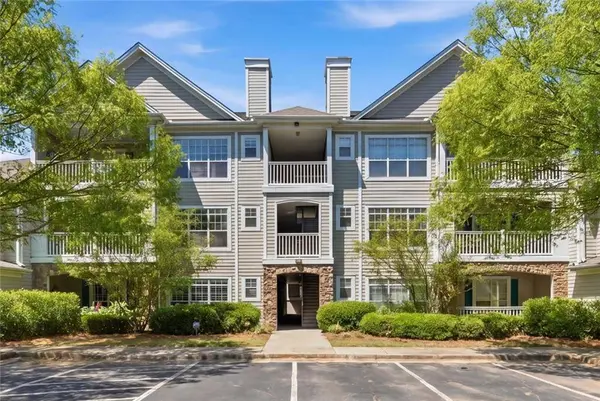 826 Sandringham DR, Alpharetta, GA 30004