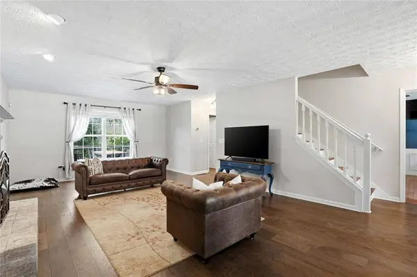 1005 Pebble Bend DR, Grayson, GA 30017