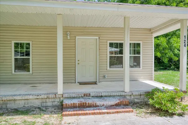 124 West St, Thomson, GA 30824-1570