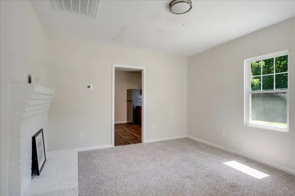 124 West St, Thomson, GA 30824-1570