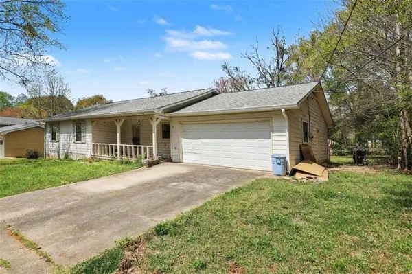 120 Carriage CIR, Stockbridge, GA 30281