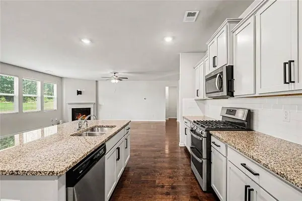 8084 Louis DR, Locust Grove, GA 30248