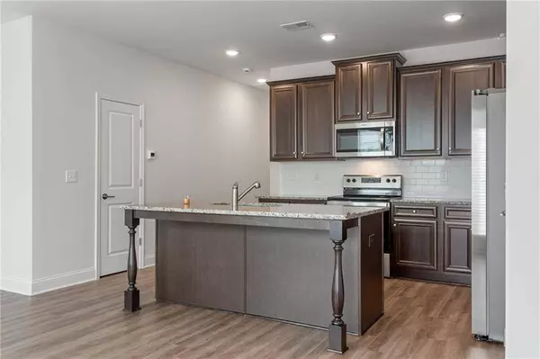 3464 Sumersbe CT SW, South Fulton, GA 30349