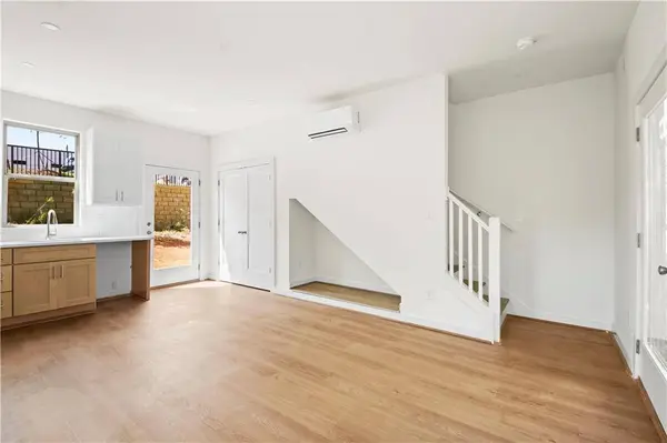 1070 Dill AVE SW #204, Atlanta, GA 30310