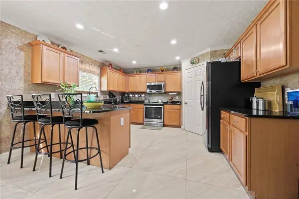 1107 Folkstone DR, Mcdonough, GA 30253