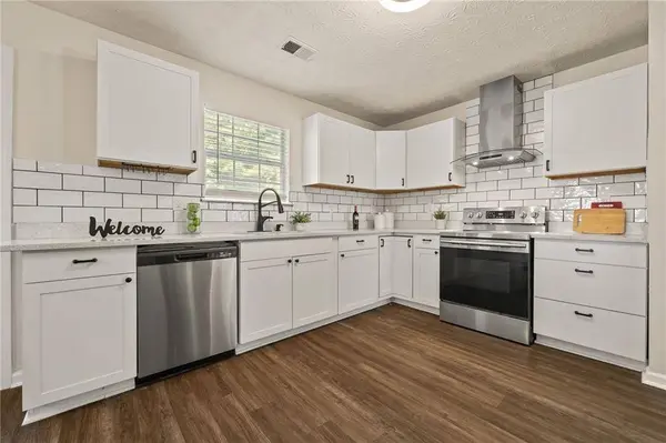 211 Millstone DR, Hampton, GA 30228