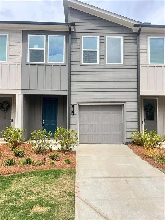 1516 Parks Edge LN, Atlanta, GA 30318