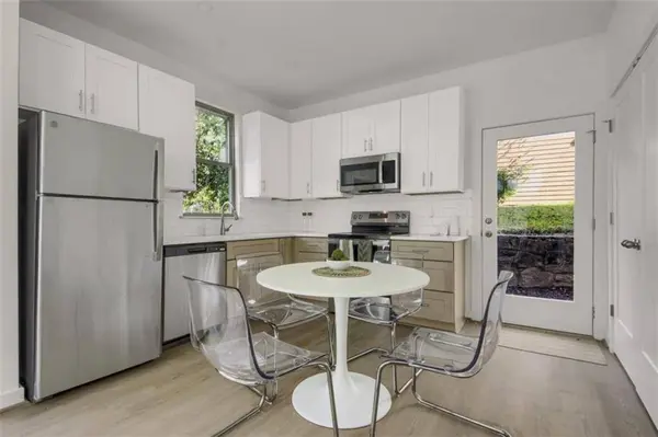 1070 Dill AVE #301, Atlanta, GA 30310