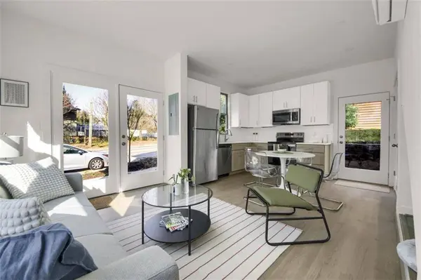 1070 Dill AVE #301, Atlanta, GA 30310