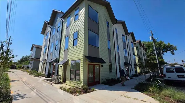 1121 Allene AVE SW #201