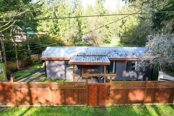 577 Wildwood Cres, Gabriola Island, BC V0R 1X4