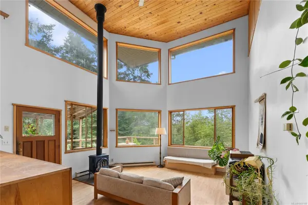 1915 Stokes Rd, Gabriola Island, BC V0R 1X7