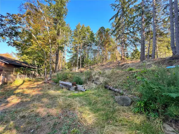 LT 1 North Rd, Gabriola Island, BC V0R 1X7