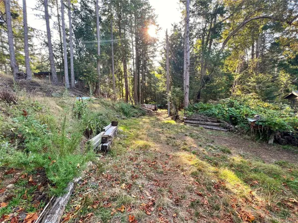 LT 1 North Rd, Gabriola Island, BC V0R 1X7