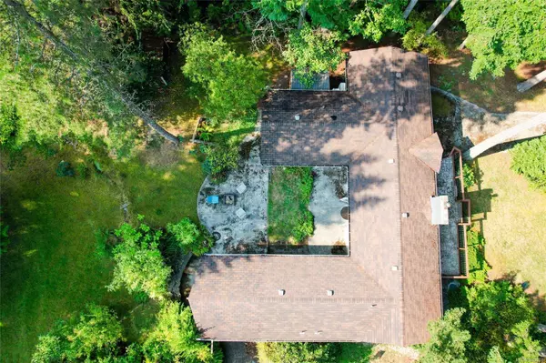 451 Berry Point Rd, Gabriola Island, BC V0R 1X1