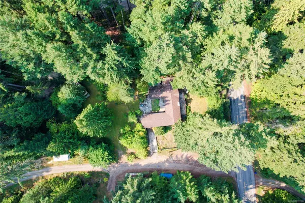 451 Berry Point Rd, Gabriola Island, BC V0R 1X1