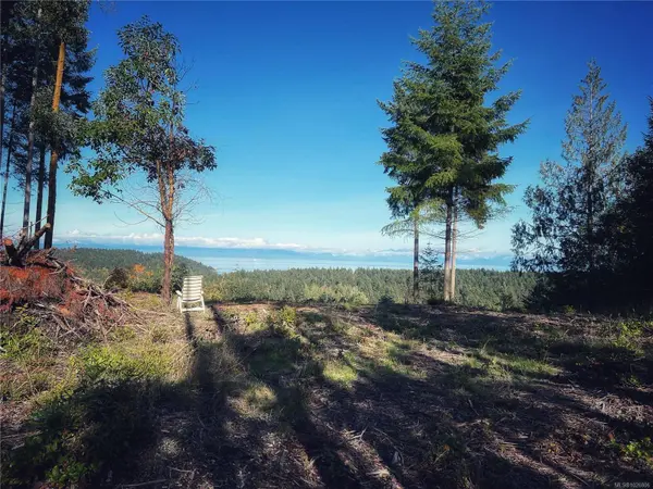 Lt 5 Spruce Ave, Gabriola Island, BC V0R 1X2