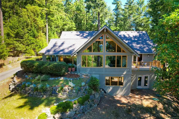 154 Cormorant Cres, Salt Spring, BC V8K 1G8