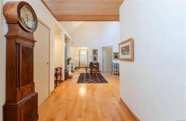 154 Cormorant Cres, Salt Spring, BC V8K 1G8