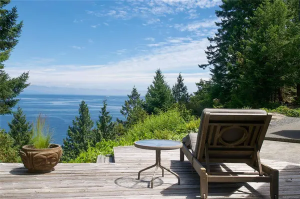 765 Horseshoe Rd, Gabriola Island, BC V0R 1X3