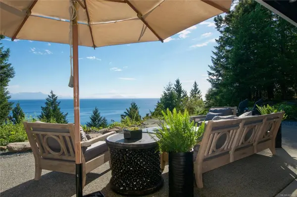 765 Horseshoe Rd, Gabriola Island, BC V0R 1X3