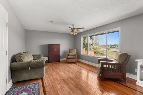 2028 Cathers Dr, Nanaimo, BC V9R 6R9