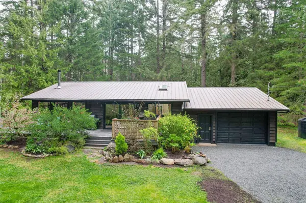 438 Dunshire Dr, Gabriola Island, BC V0R 1X2