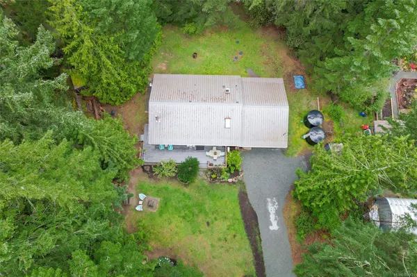 438 Dunshire Dr, Gabriola Island, BC V0R 1X2