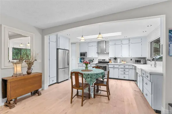 438 Dunshire Dr, Gabriola Island, BC V0R 1X2