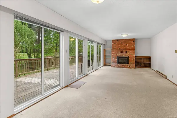 2420 Spring Beach Dr, Gabriola Island, BC V0R 1X7