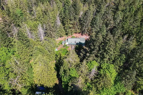 3070 Fairbairn Rd, Gabriola Island, BC V0R 1X7