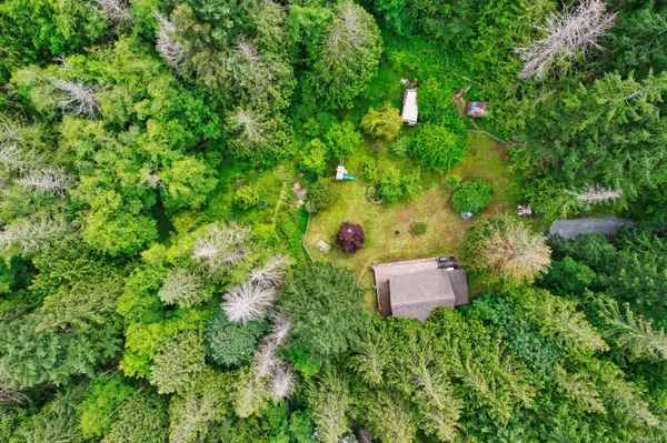 1440 Cresta Roca Rd, Gabriola Island, BC V0R 1X7