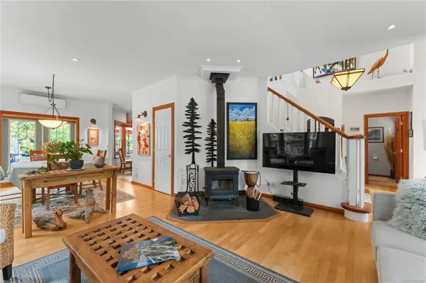 1351 Sea Lovers LN, Gabriola Island, BC V0R 1X5