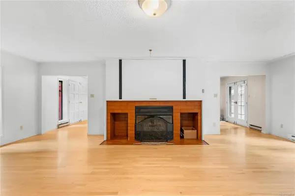 395 Lyngail Pl, Gabriola Island, BC V0R 1X1