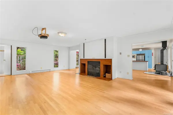 395 Lyngail Pl, Gabriola Island, BC V0R 1X1