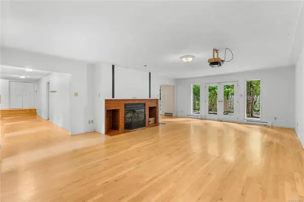 395 Lyngail Pl, Gabriola Island, BC V0R 1X1