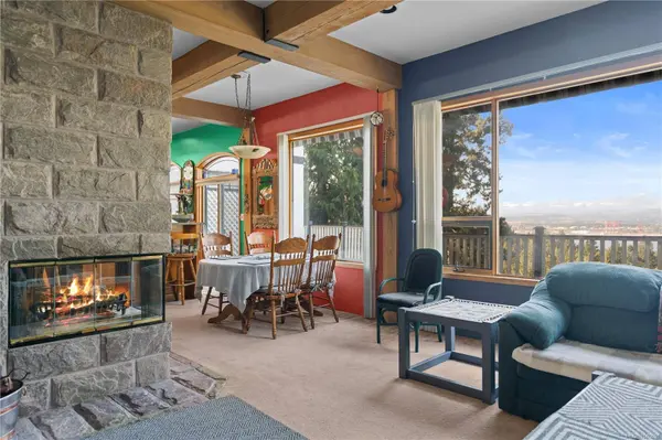1059 Pat Burns Ave, Gabriola Island, BC V0R 1X2