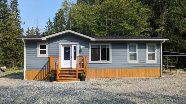 1040 Conville Rd, Gabriola Island, BC V0R 1X2