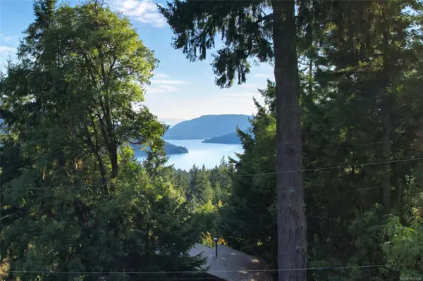154 Cormorant Cres, Salt Spring, BC V8K 1G8